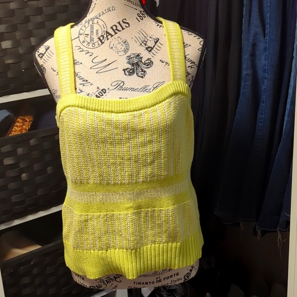 Lime knit tank. - Picture 1 of 5